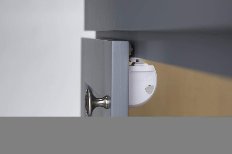 Safety 1st Adhesive Magnetic Lock System, 8 Locks And 2 Keys - Image 5